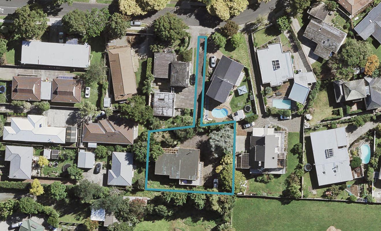 5 Coulthard Terrace, Opaheke, Papakura - Carousel 1