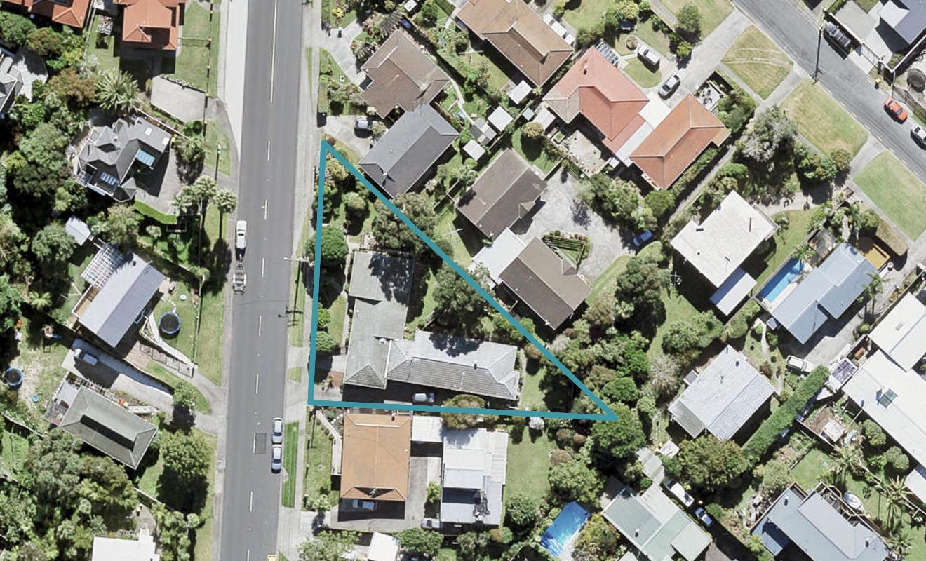 1/0 Beach Road, Torbay, Auckland - Carousel 1