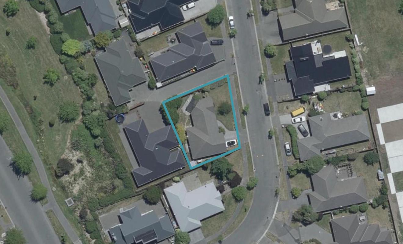 5 Puhara Avenue, Parklands, Christchurch - Carousel 1