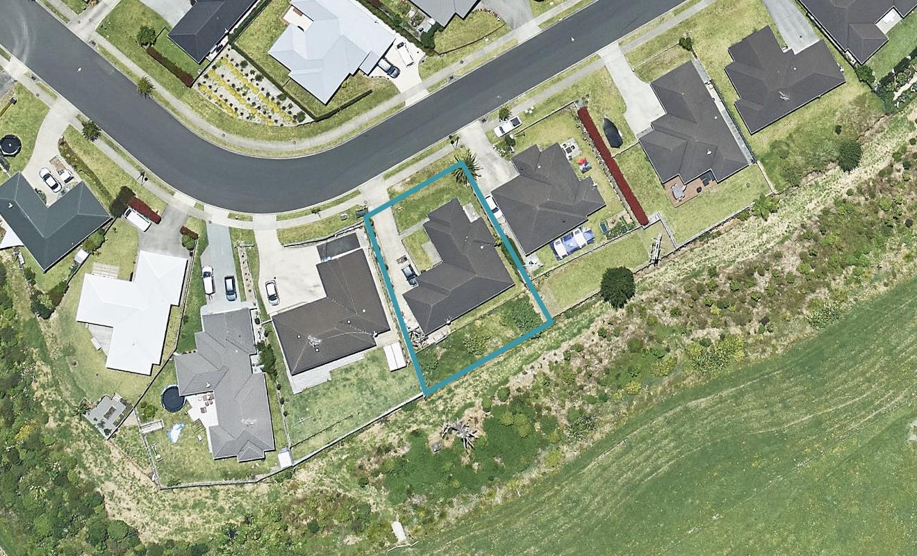 76 Falcon Drive, Welcome Bay, Tauranga - Carousel 1