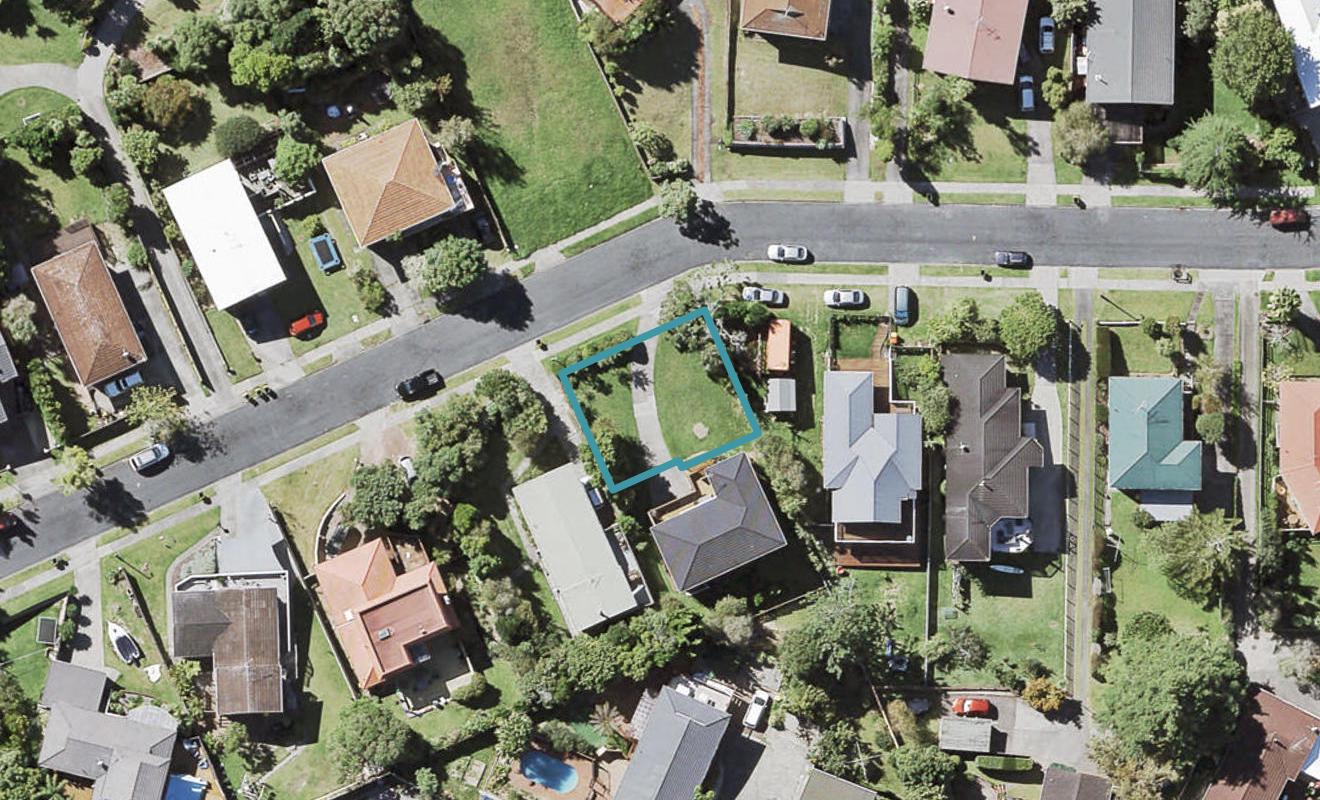 34A Wyoming Avenue, Murrays Bay, Auckland - Carousel 1