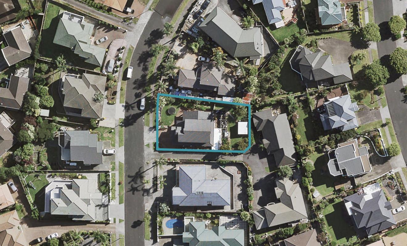 20 Ribbonwood Crescent, Goodwood Heights, Auckland - Carousel 1