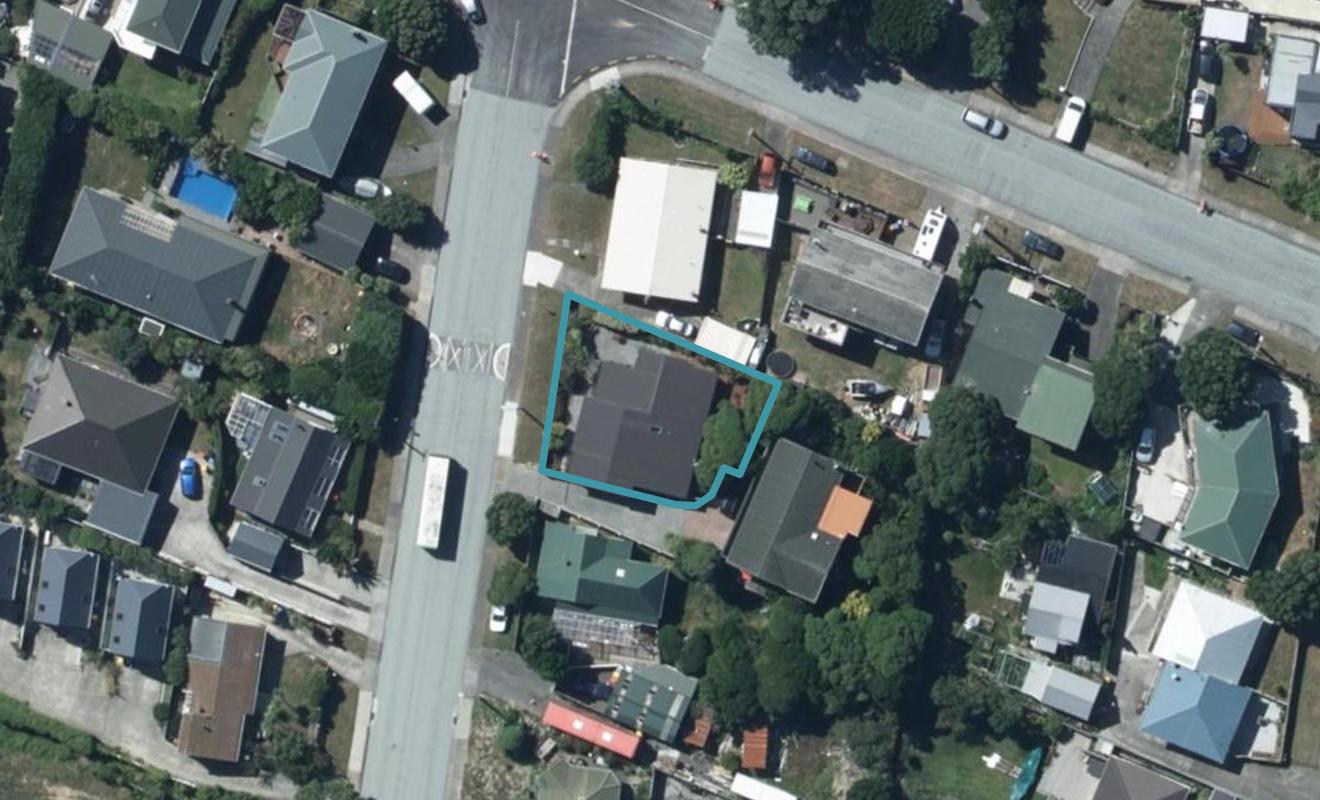 12 Richard Street, Titahi Bay, Porirua - Carousel 1