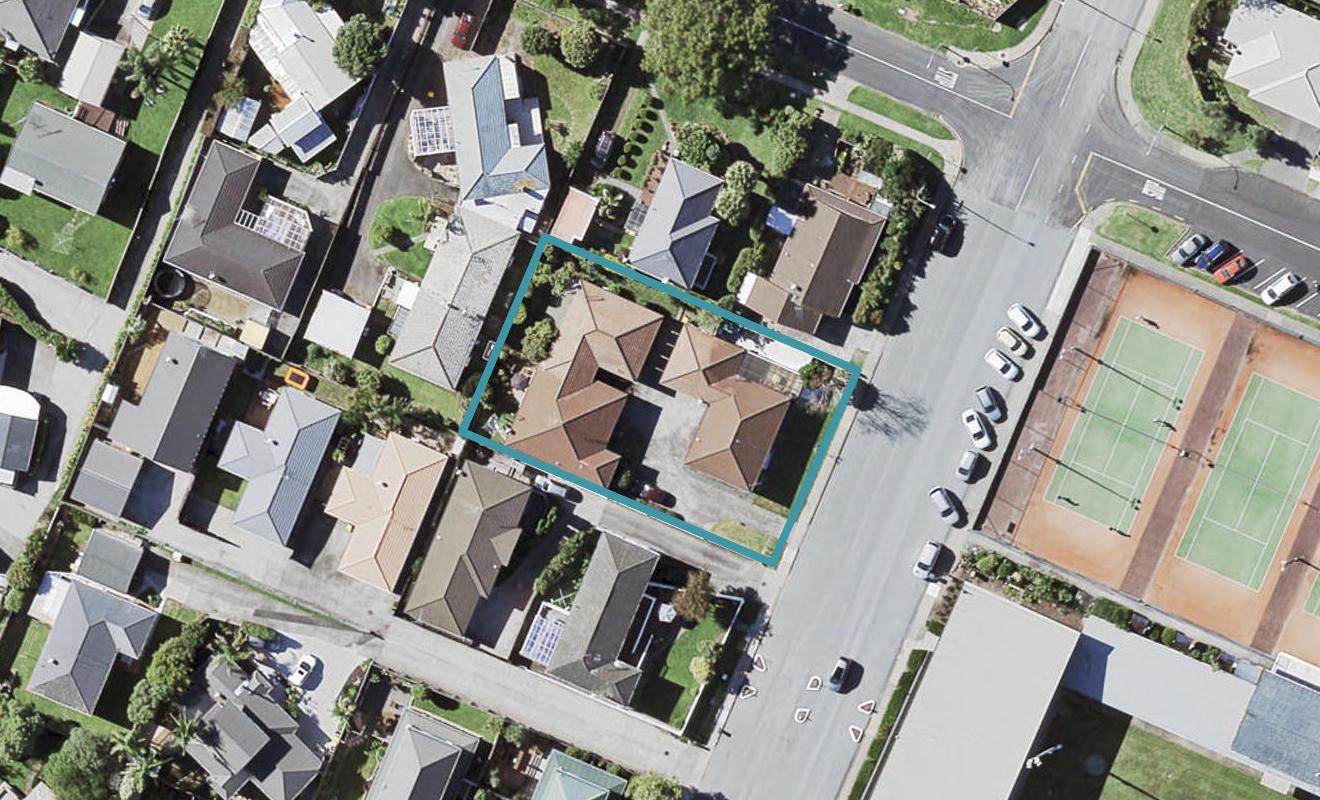 1/63 Wellington Street, Howick, Auckland - Carousel 1
