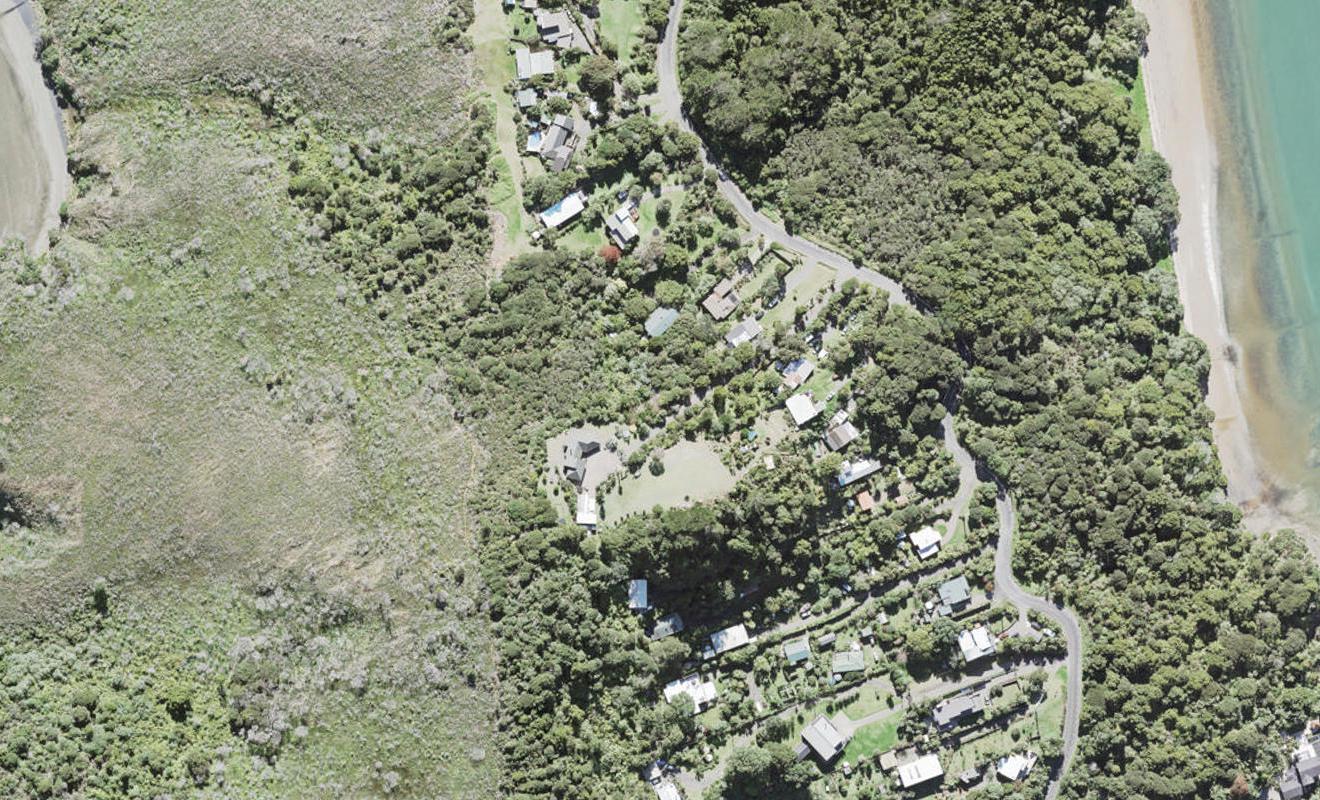 51 Cornwallis Road, Cornwallis, Auckland - Carousel 1