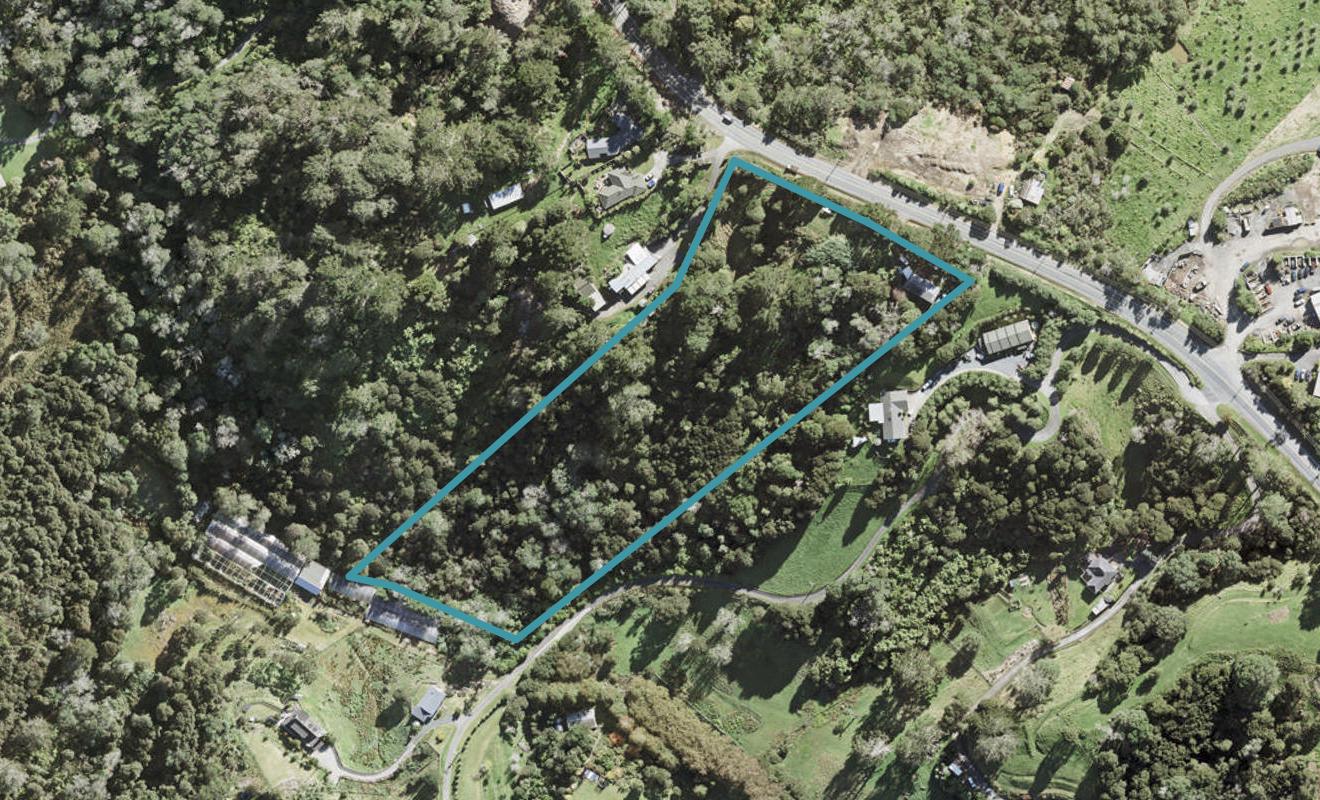 1192 East Coast Road, Redvale, Auckland - Carousel 1