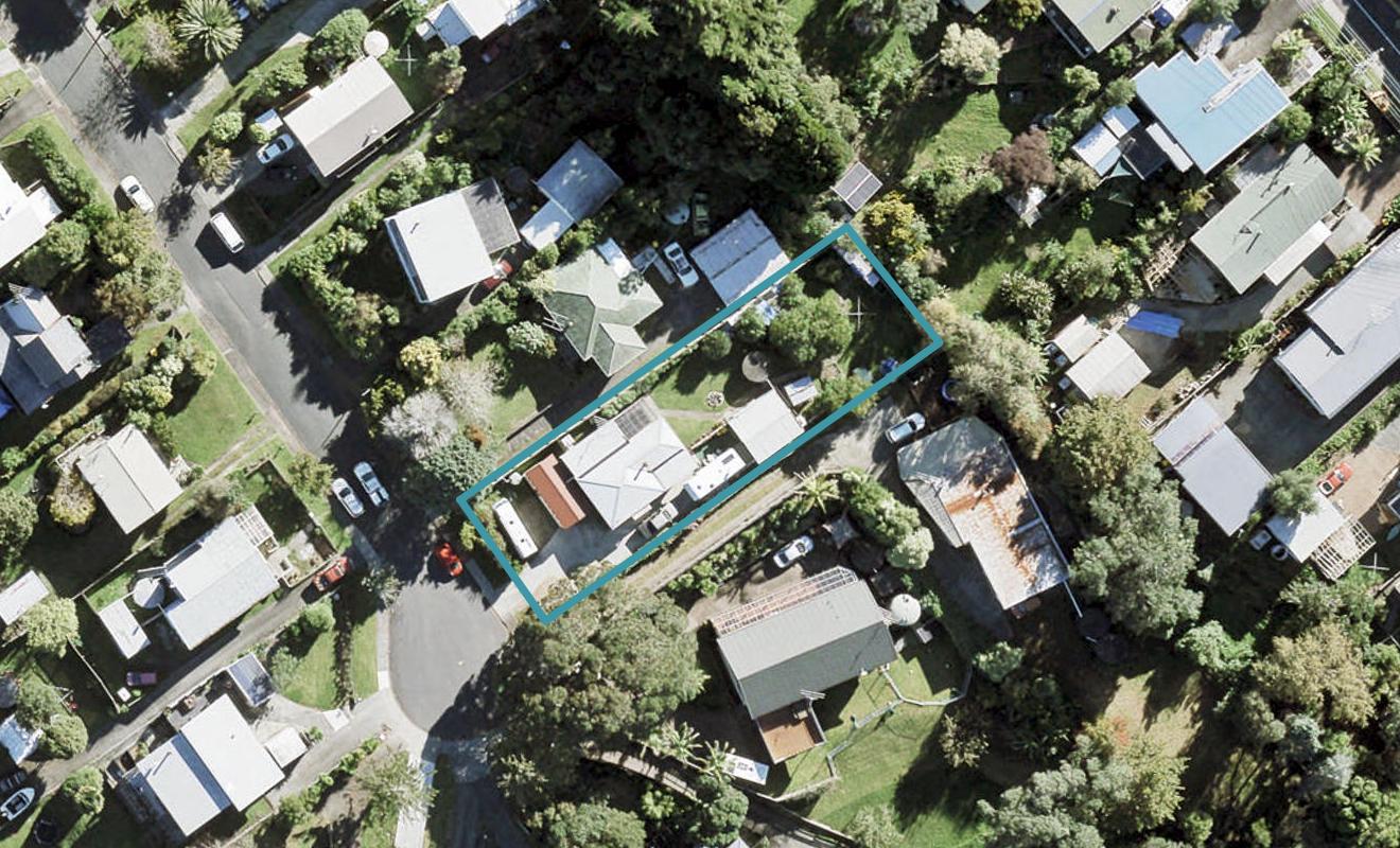 16 John Road, Stanmore Bay, Whangaparaoa - Carousel 1