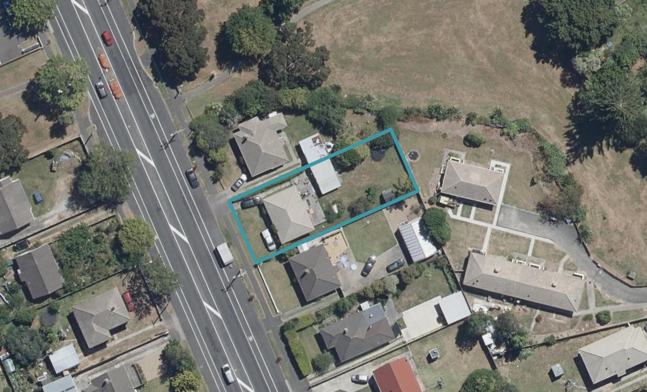 1084 Heaphy Terrace, Fairfield, Hamilton - Carousel 1