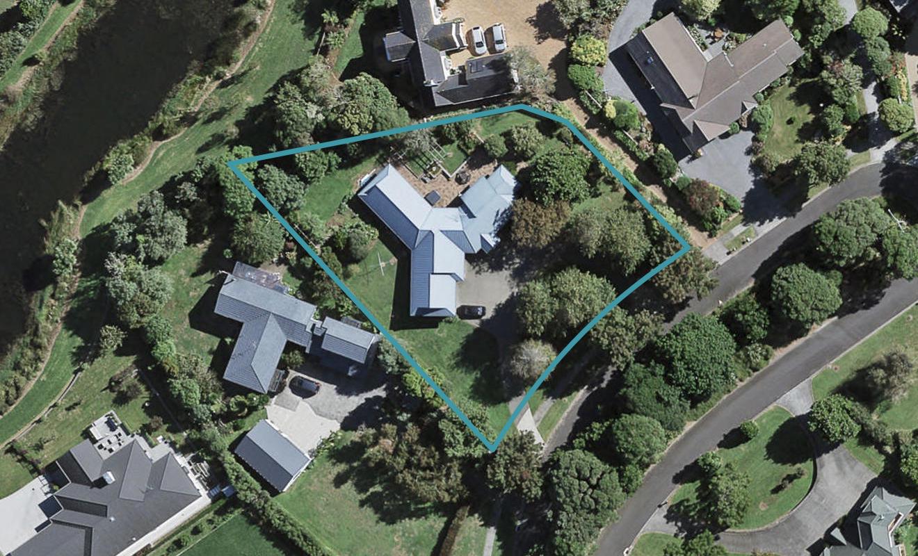 10 Clive Howe Road, Patumahoe, Pukekohe - Carousel 1