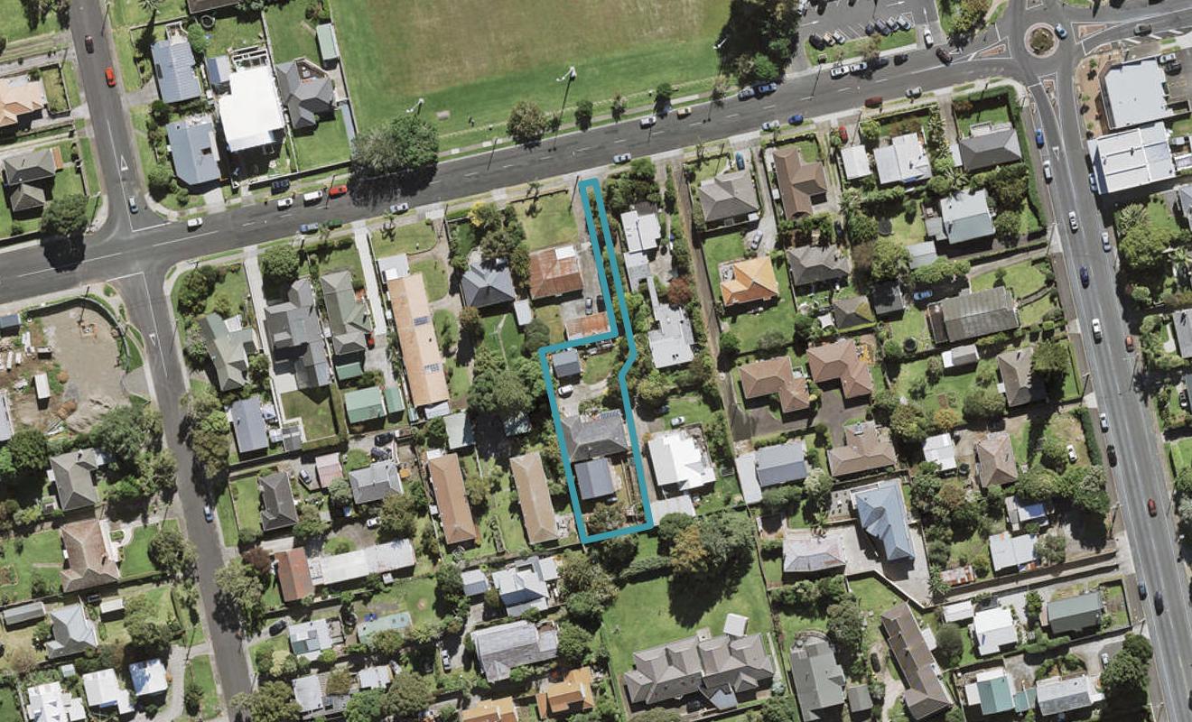9A Mcintyre Road, Mangere Bridge, Auckland - Carousel 1