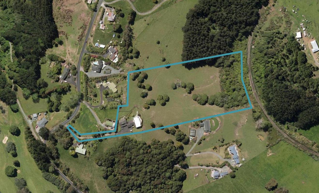 64 Parakiore Road, Whangarei - Carousel 1