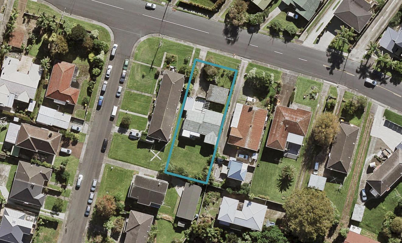 19A Exmouth Road, Northcote, Auckland - Carousel 1