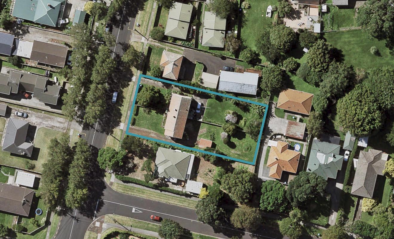 45 Pilkington Road, Panmure, Auckland - Carousel 1