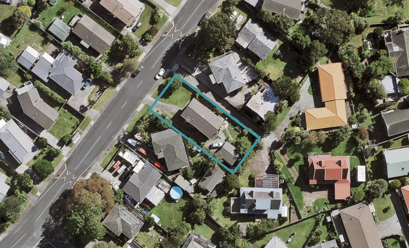 20 Waari Avenue, Sunnyvale, Auckland - Carousel 1