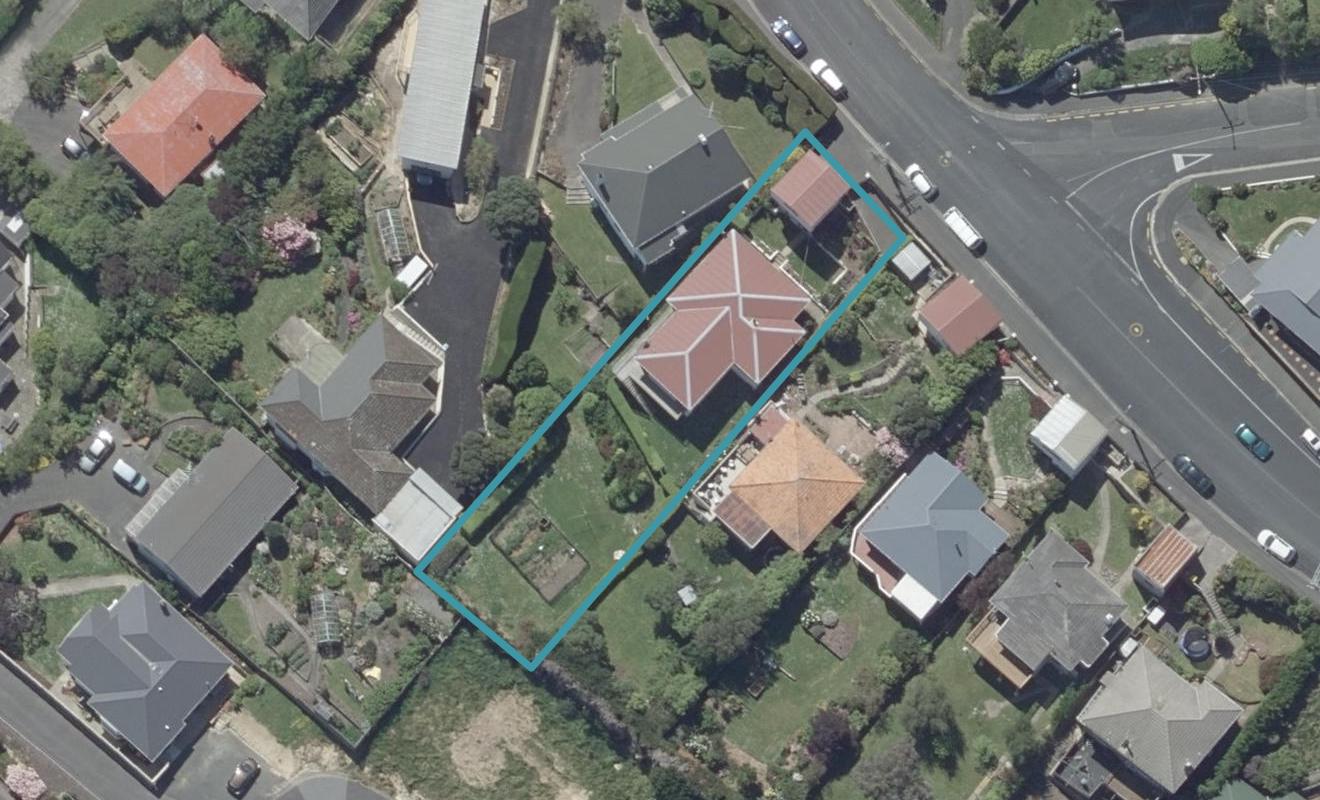 42 Tomahawk Road, Andersons Bay, Dunedin - Carousel 1
