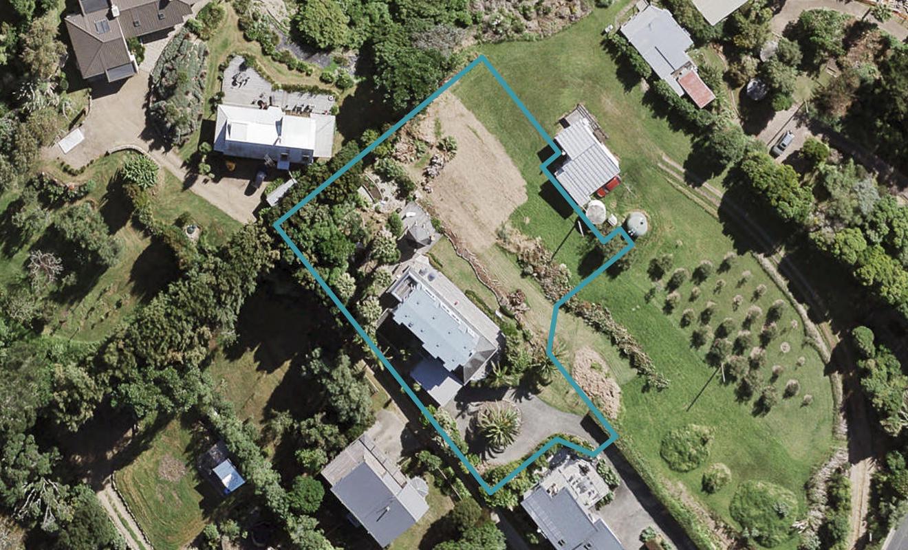 444 Sea View Road, Onetangi, Waiheke Island - Carousel 1
