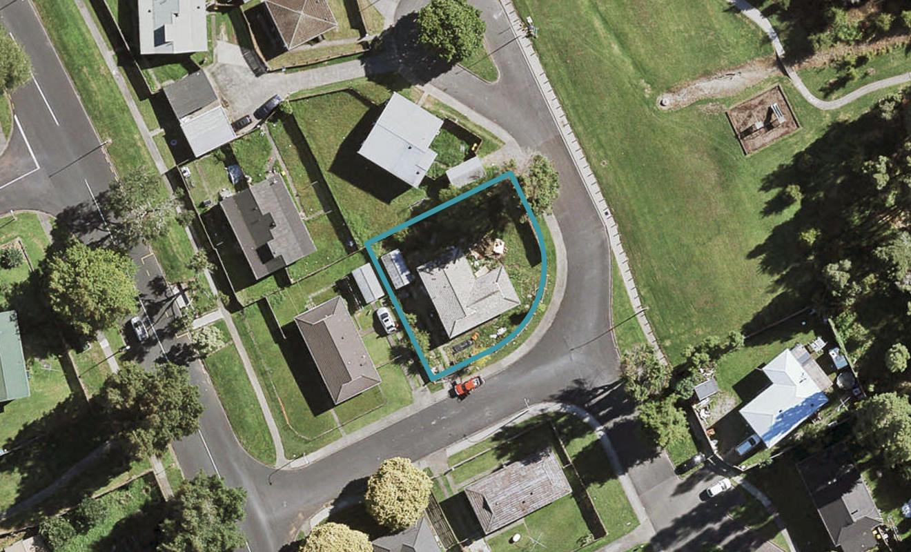 24 Game Place, Red Hill, Papakura - Carousel 1