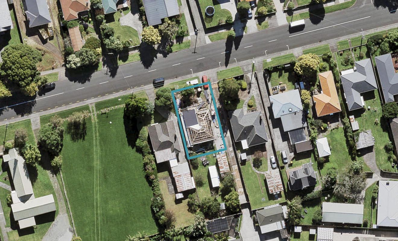 22B Taikata Road, Te Atatu Peninsula, Auckland - Carousel 1