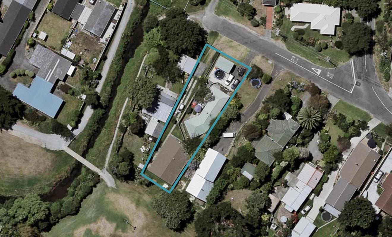 27 Tui Road, Raumati Beach, Paraparaumu - Carousel 1