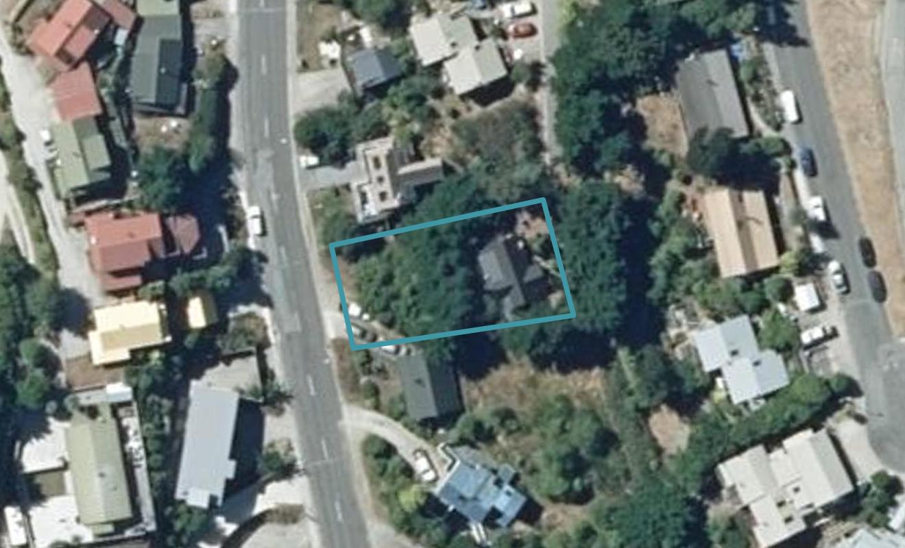 22 MacKinnon Terrace, Sunshine Bay, Queenstown - Carousel 1