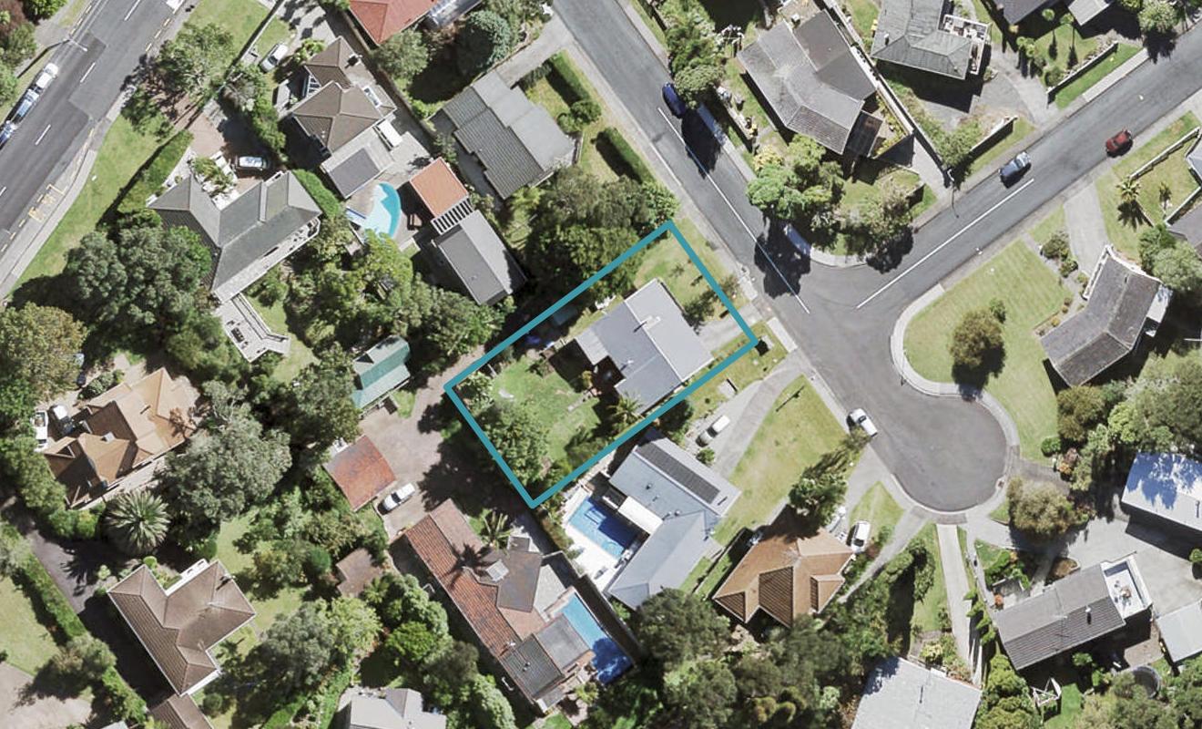 5 Vinceroy Place, Green Bay, Auckland - Carousel 1