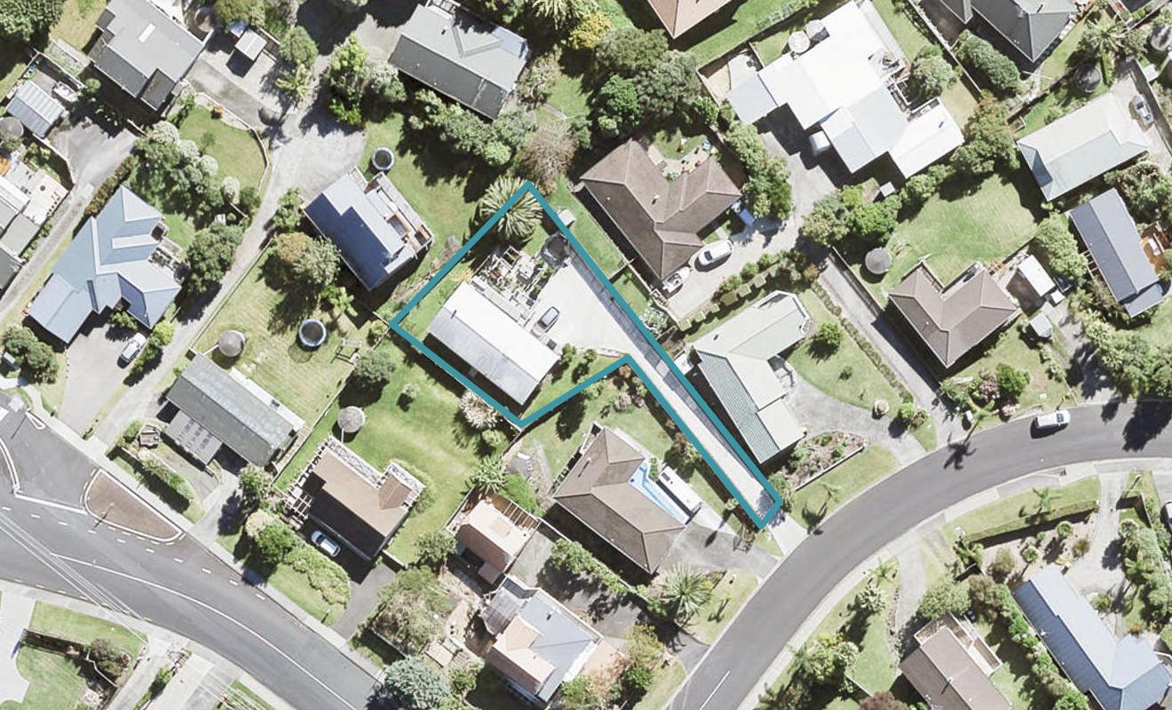 5 Jean Place, Stanmore Bay, Whangaparaoa - Carousel 1