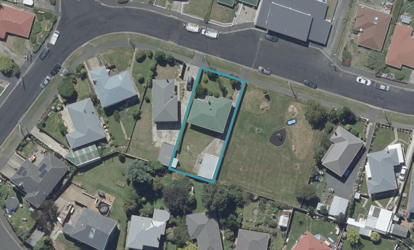 26 Gilkison Street, Halfway Bush, Dunedin - Carousel 1