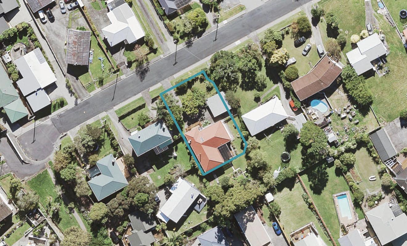 28 Barron Drive, Green Bay, Auckland - Carousel 1