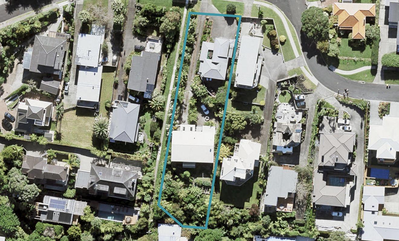 2/35 Orchard Road, Browns Bay, Auckland - Carousel 1