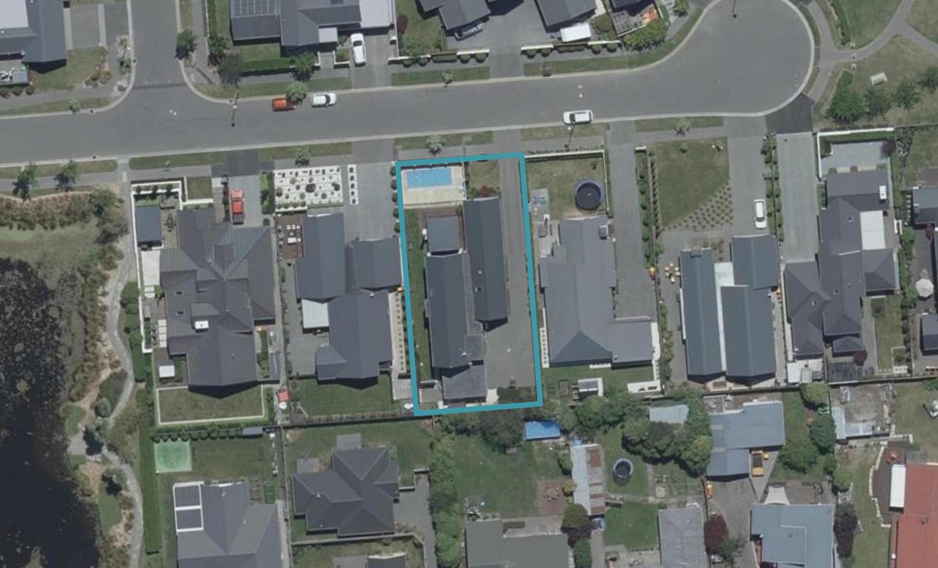 8 Lakebridge Place, Parklands, Christchurch - Carousel 1