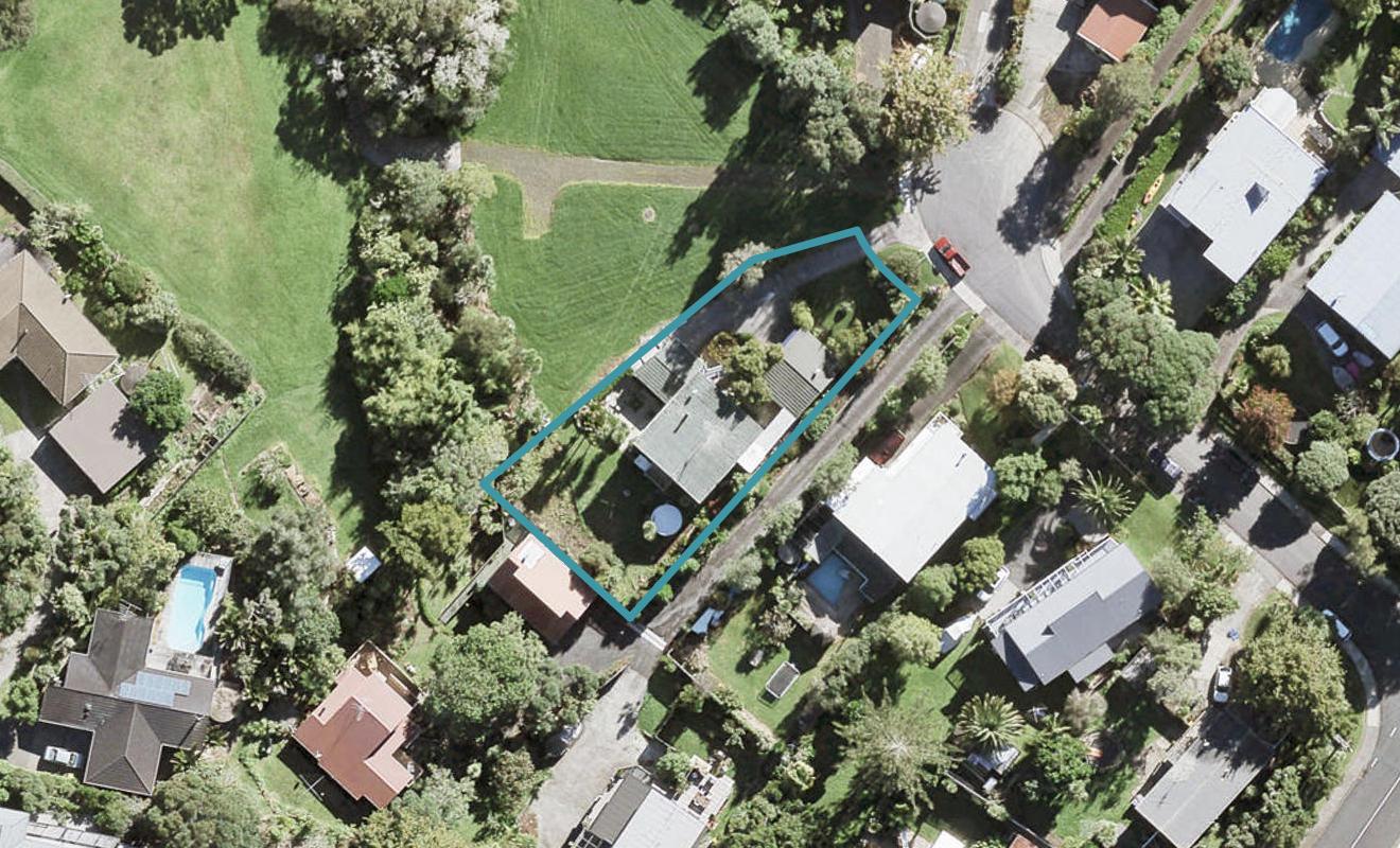 12 Deborah Place, Albany - Carousel 1