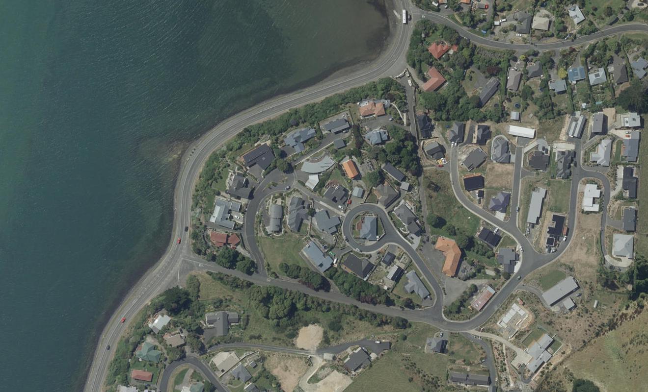 18 Mission Cove, Company Bay, Dunedin - Carousel 1