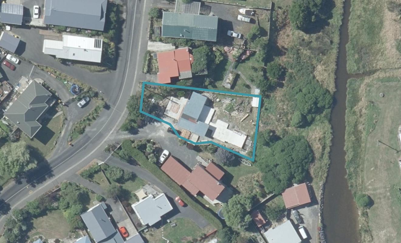 13 Edna Street, Ocean View, Dunedin - Carousel 1