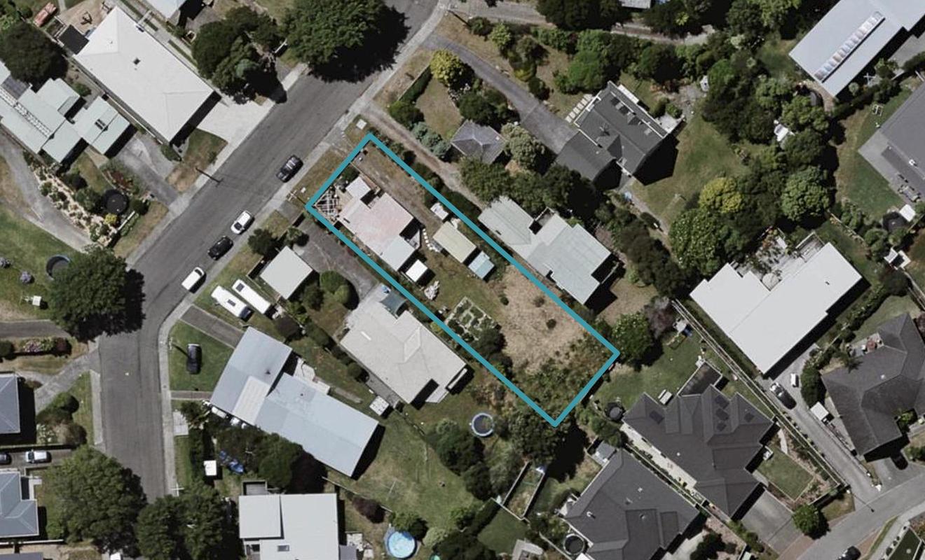 110 Alexander Road, Raumati Beach, Paraparaumu - Carousel 1