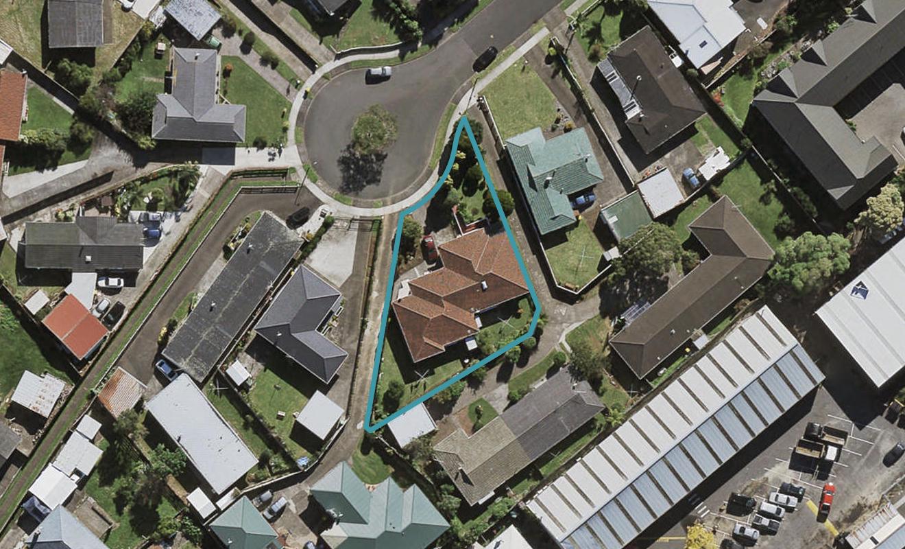 2/10 Carolyn Street, Papatoetoe, Auckland - Carousel 1