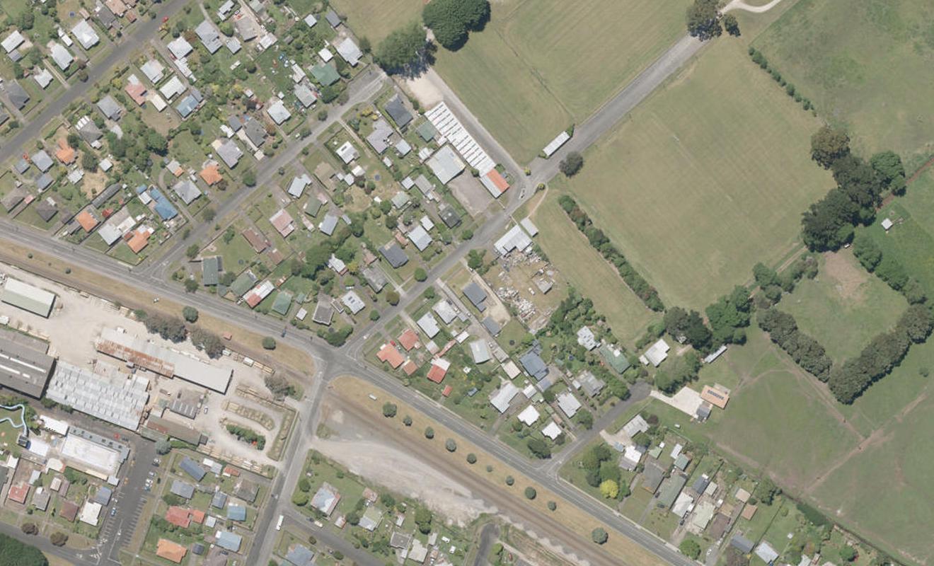 8 Wilkie Street, Whanganui East, Whanganui - Carousel 1