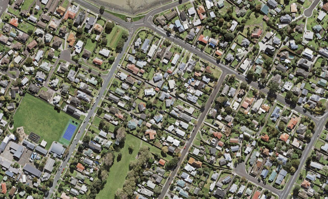 7 Kaaramuramu Lane, Mangere Bridge, Auckland - Carousel 1