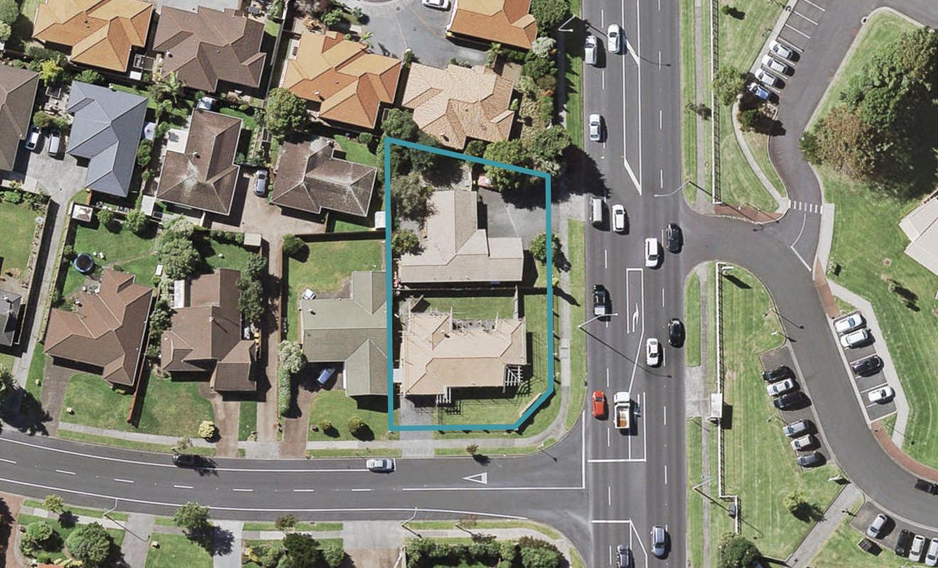 2/1 Golfland Drive, Golflands, Auckland - Carousel 1