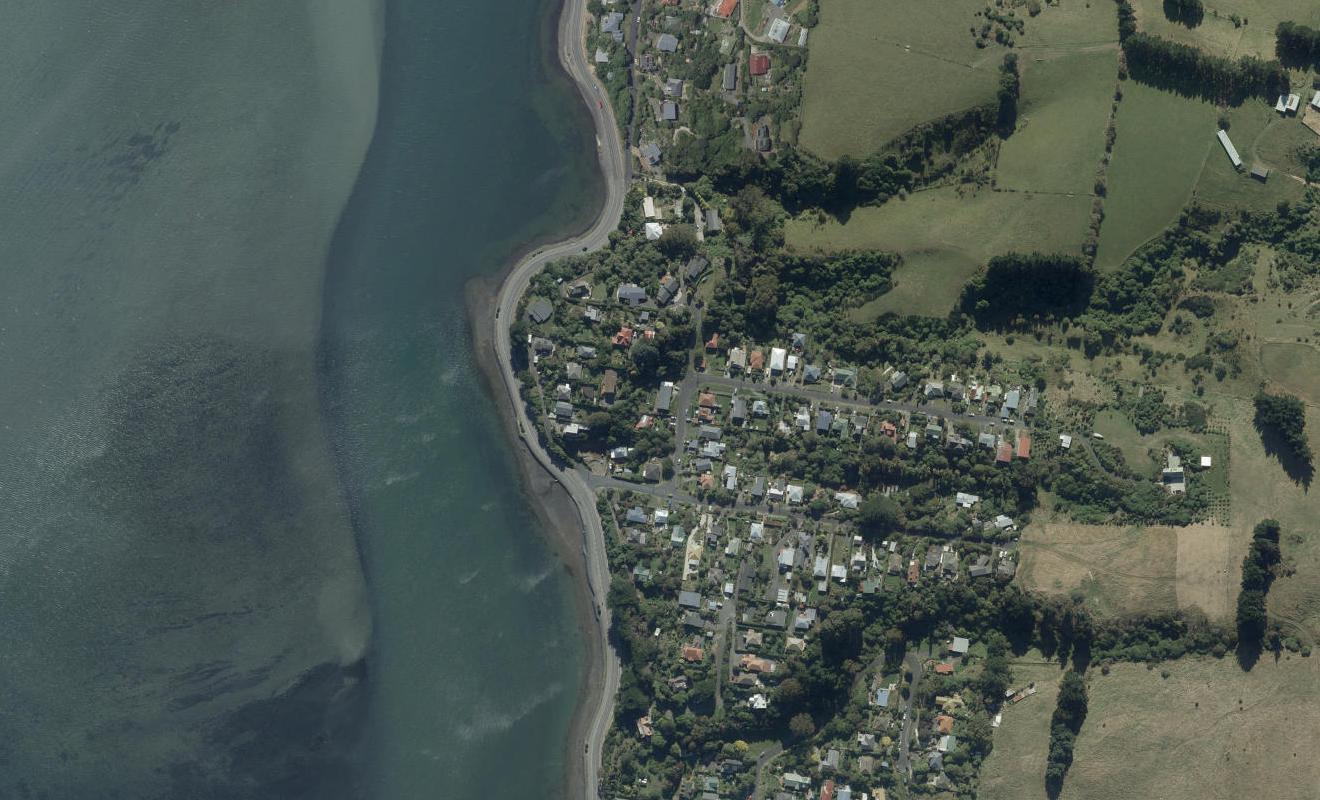 9 Kellas Street, Macandrew Bay, Dunedin - Carousel 1