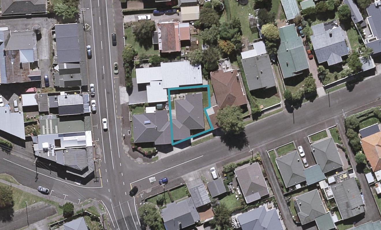 3 Holsworthy Road, Lower Vogeltown, New Plymouth - Carousel 1