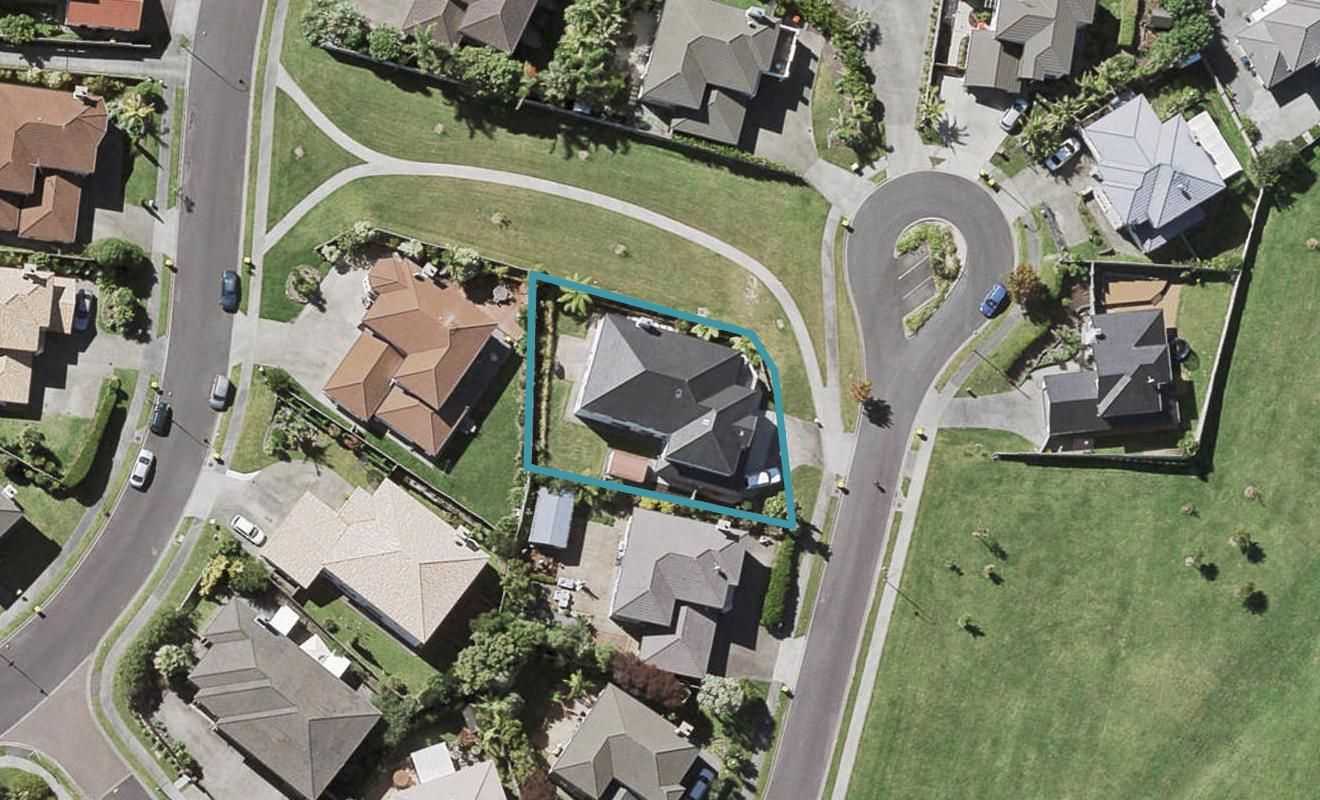 10 Ballintra Close, Pinehill, Auckland - Carousel 1