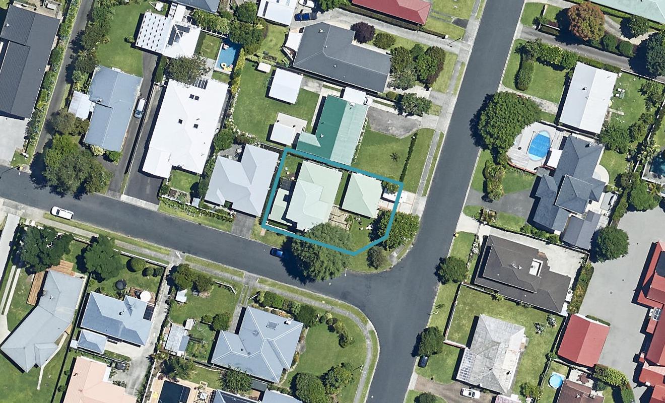 16 Hillcrest Road, Otumoetai, Tauranga - Carousel 1
