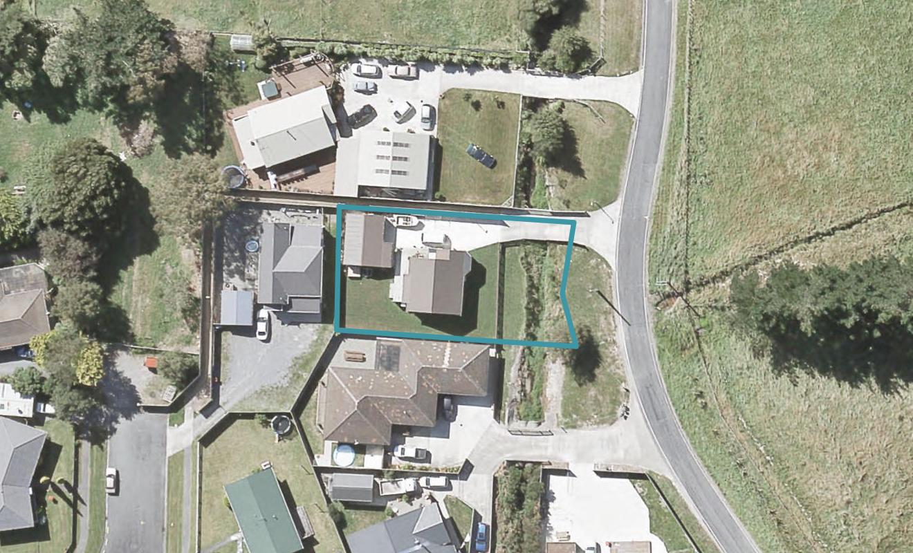 129 Upper Fitzherbert Road, Wainuiomata, Lower Hutt - Carousel 1