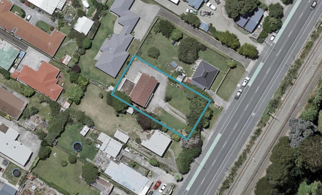 132 Main Road, Waikanae - Carousel 1