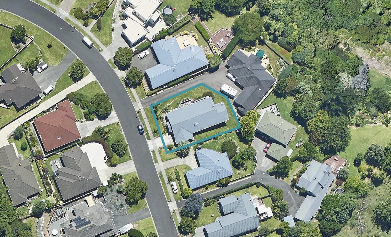 33 Waipuna Grove, Welcome Bay, Tauranga - Carousel 1