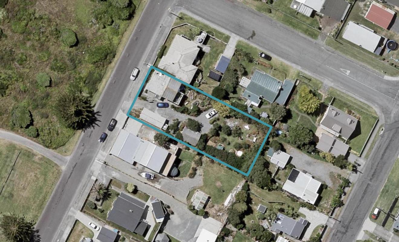 28 Marine Parade, Otaki Beach, Otaki - Carousel 1