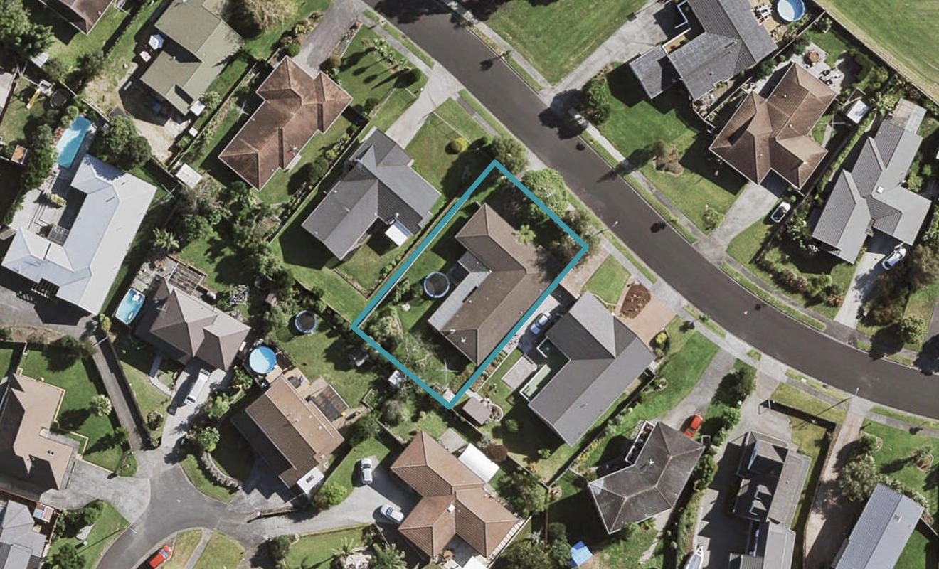 11 Peretao Rise, The Gardens, Auckland - Carousel 1
