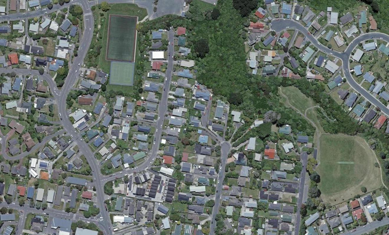21A Warrington Grove, Newlands, Wellington - Carousel 1