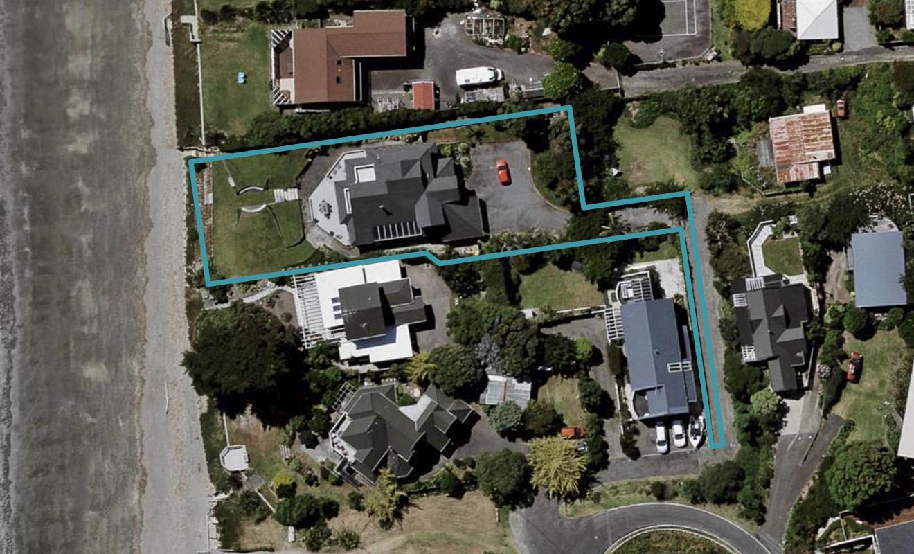 22 Kohutuhutu Road, Raumati Beach, Paraparaumu - Carousel 1