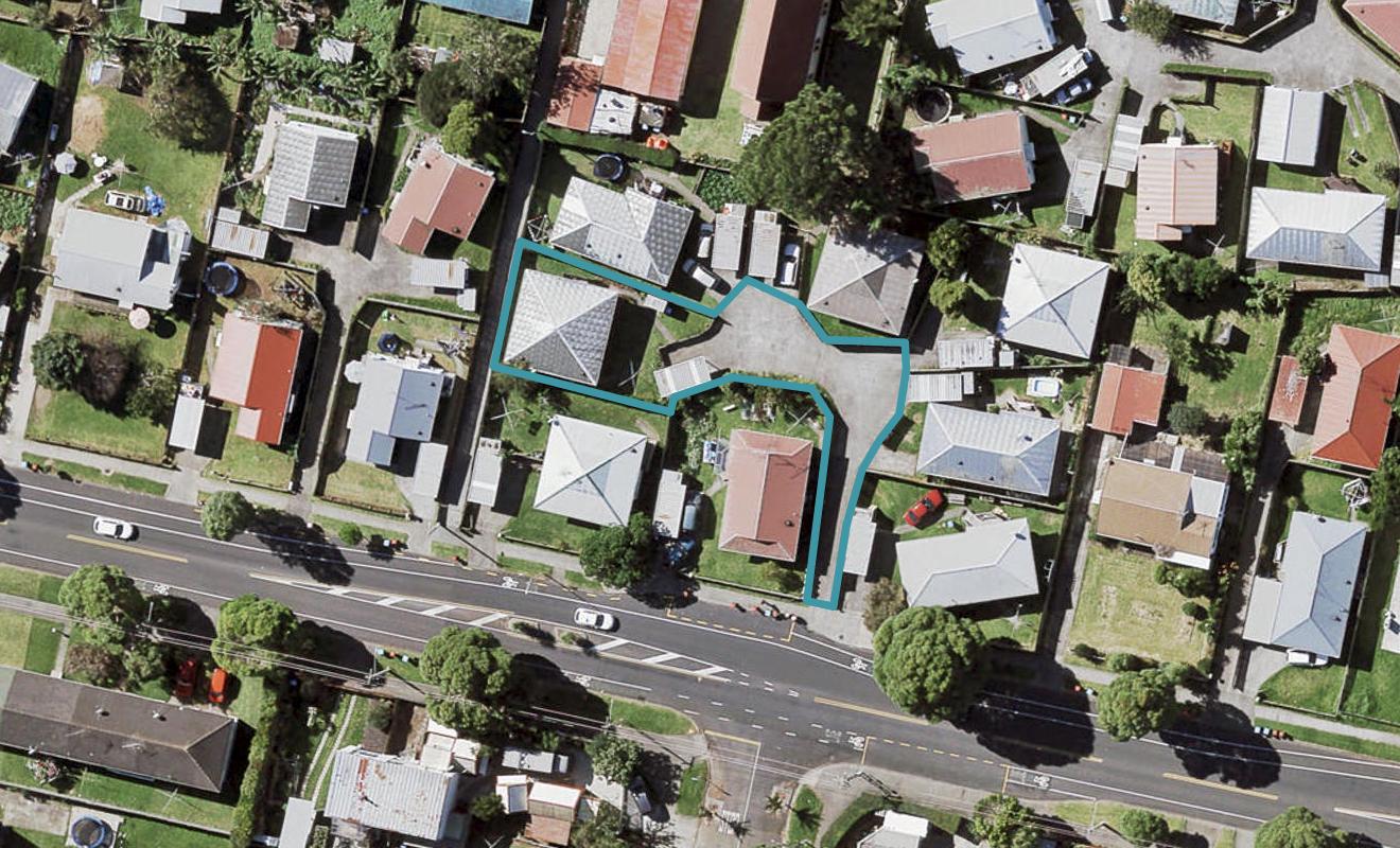 82A Point England Road, Point England, Auckland - Carousel 1